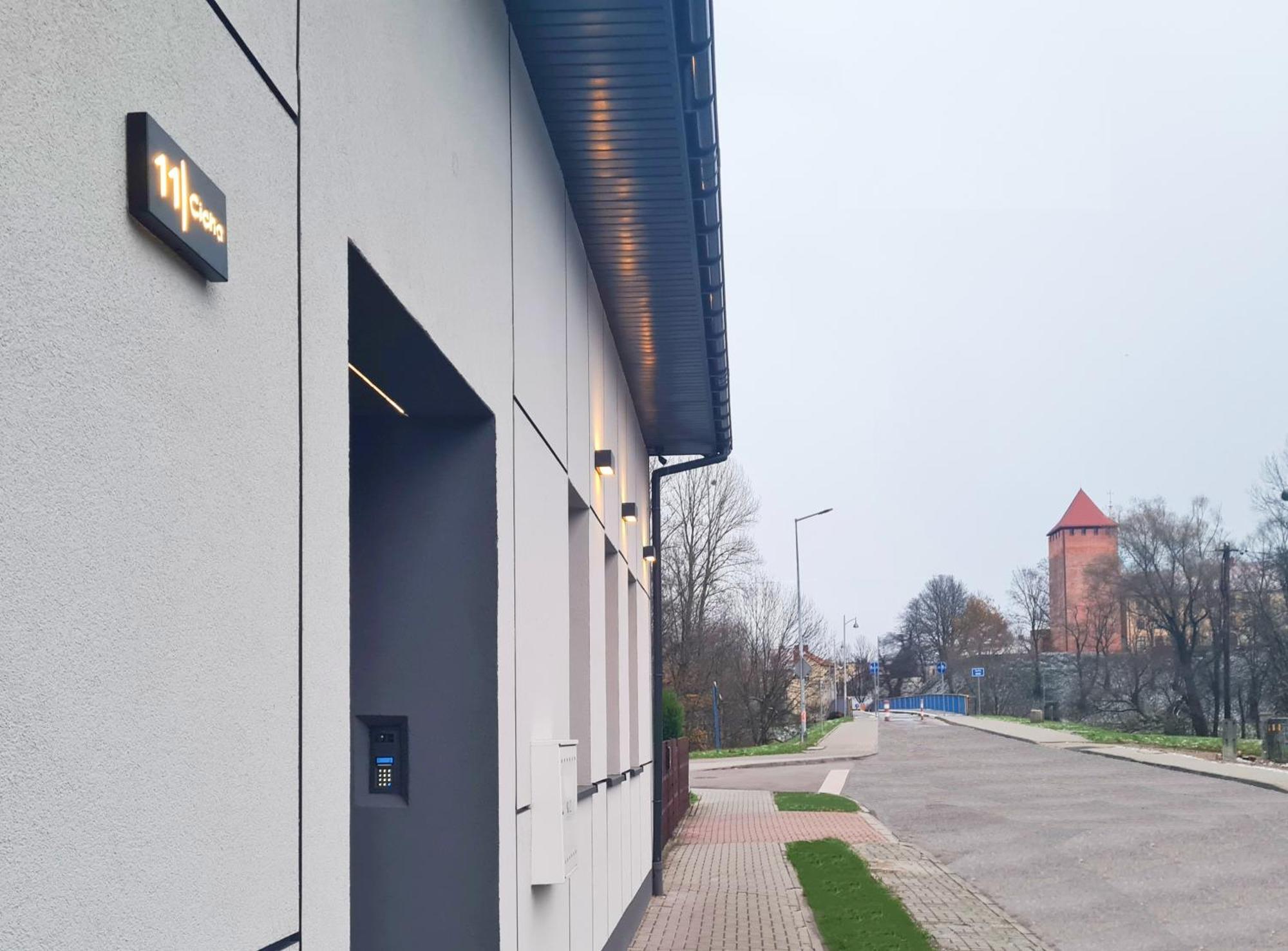 Apartment Quiet Street 11/5E Освиенцим Екстериор снимка