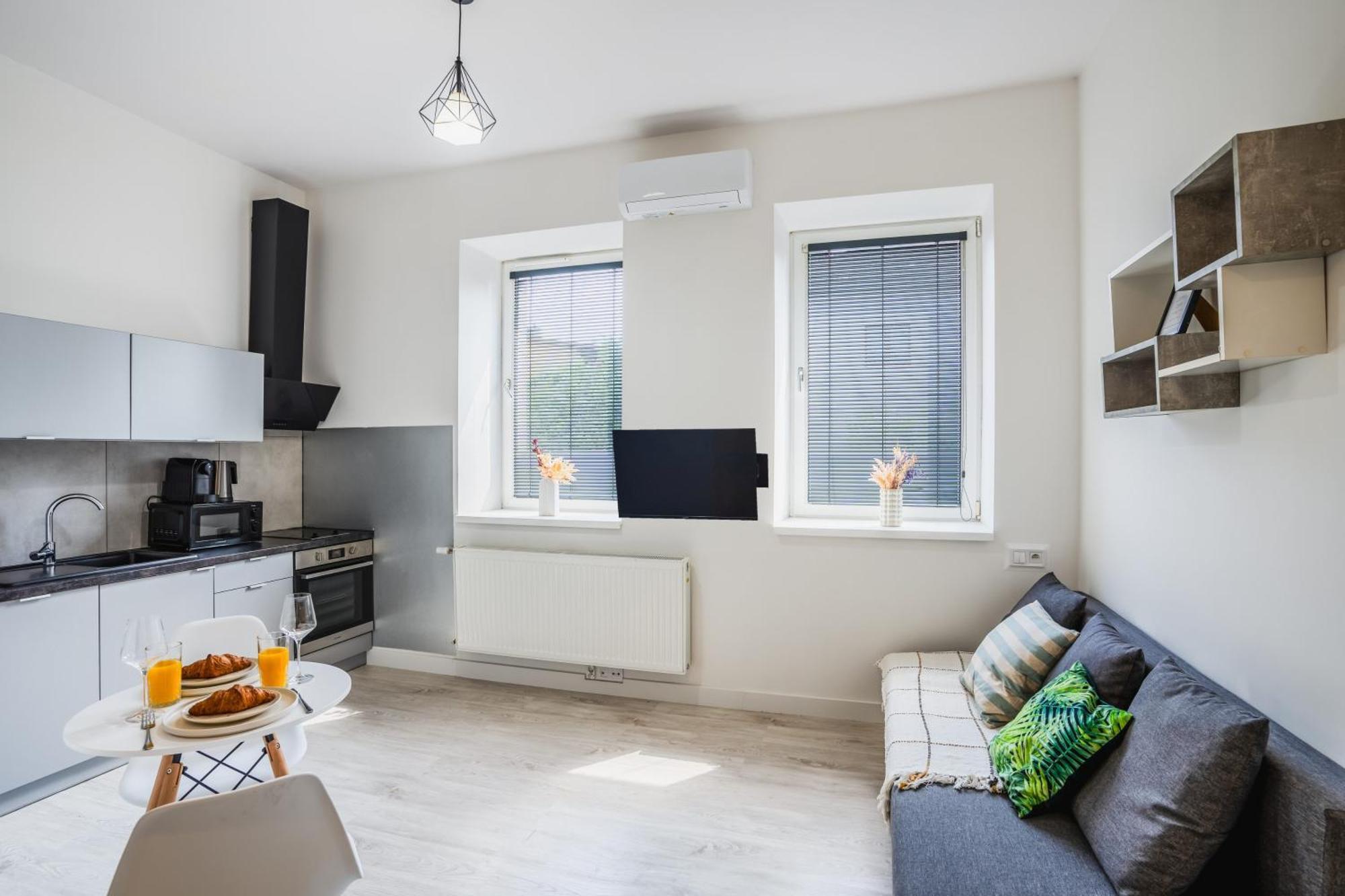 Apartment Quiet Street 11/5E Освиенцим Екстериор снимка